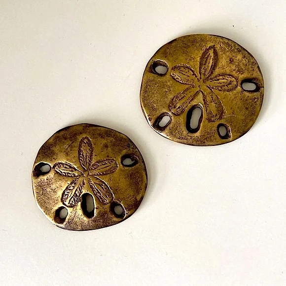 2 brass Sand Dollar Paperweights Coastal Beach Seaside Shells Decor - Picture 2 of 7